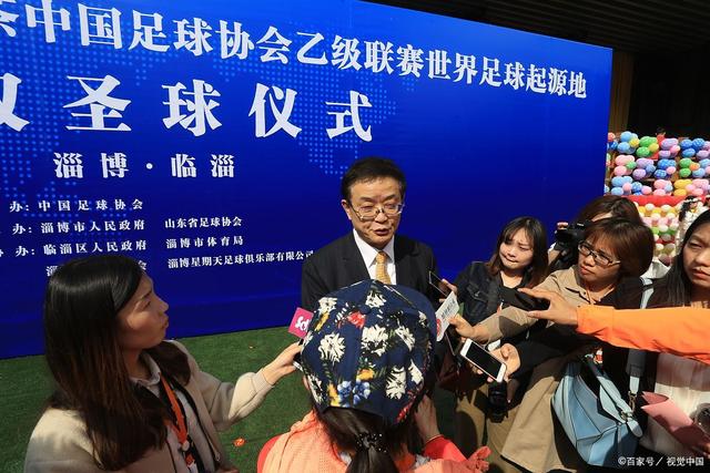 中国男篮强势逆袭 向卫冕冠军发起挑战